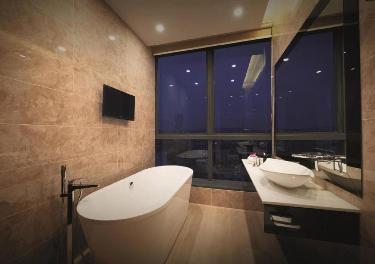 Dorsett Residence Service Suite At Bukit Bintang Kl Куала-Лумпур Екстер'єр фото